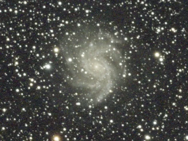 NGC 6946 before and after denoising